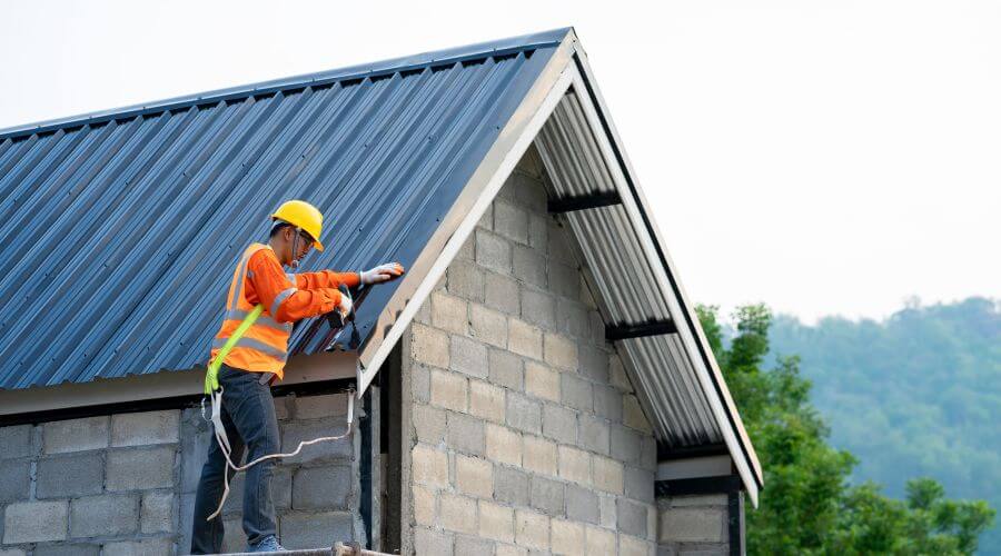 Professional New roof installation in Vincent, AL